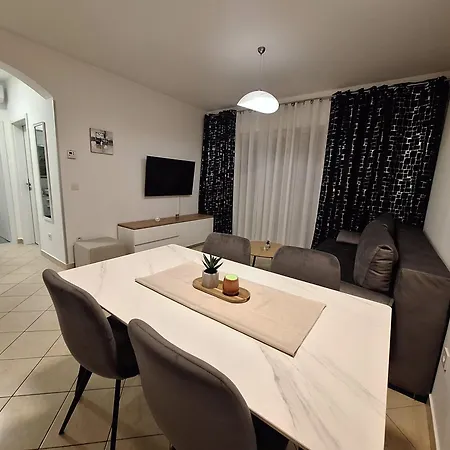 Apartment Golden Olive In Volme, Banjole! *