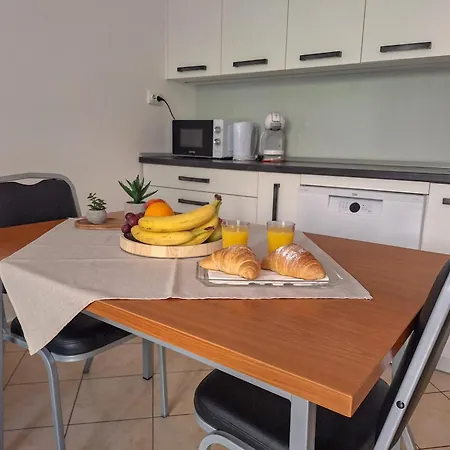 Golden Olive In Volme, Banjole! Apartamento